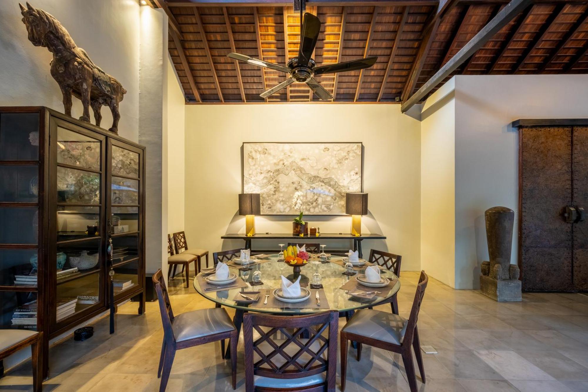 Villa De Suma - Fully Staffed Luxury Villa, Walk To The Beach! เซมินยัค ภายนอก รูปภาพ