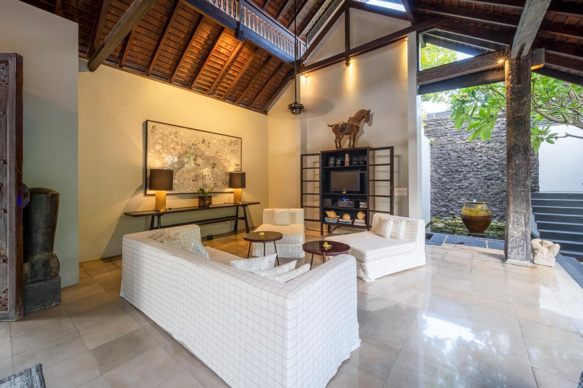 Villa De Suma - Fully Staffed Luxury Villa, Walk To The Beach! เซมินยัค ภายนอก รูปภาพ