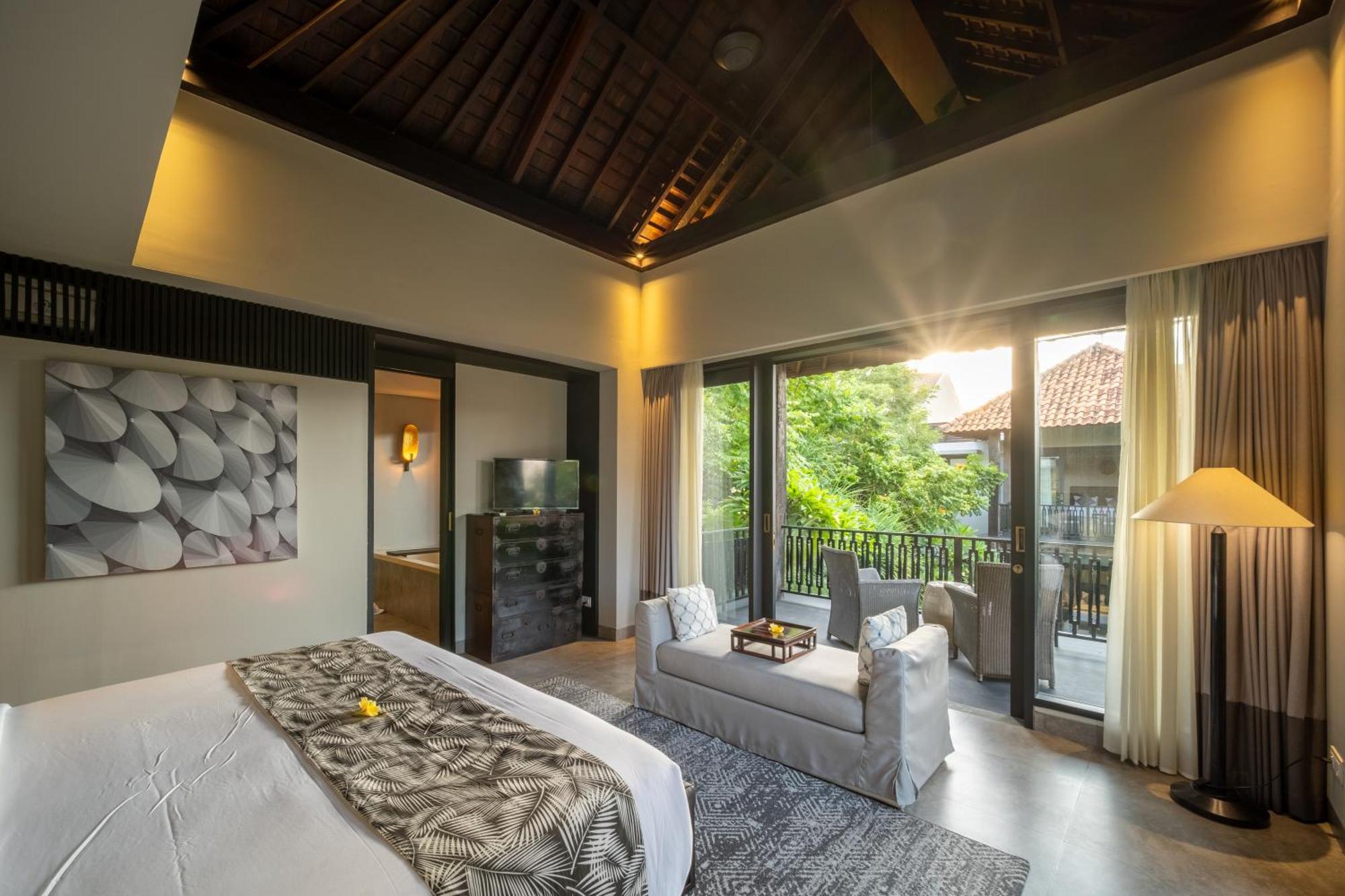 Villa De Suma - Fully Staffed Luxury Villa, Walk To The Beach! เซมินยัค ภายนอก รูปภาพ