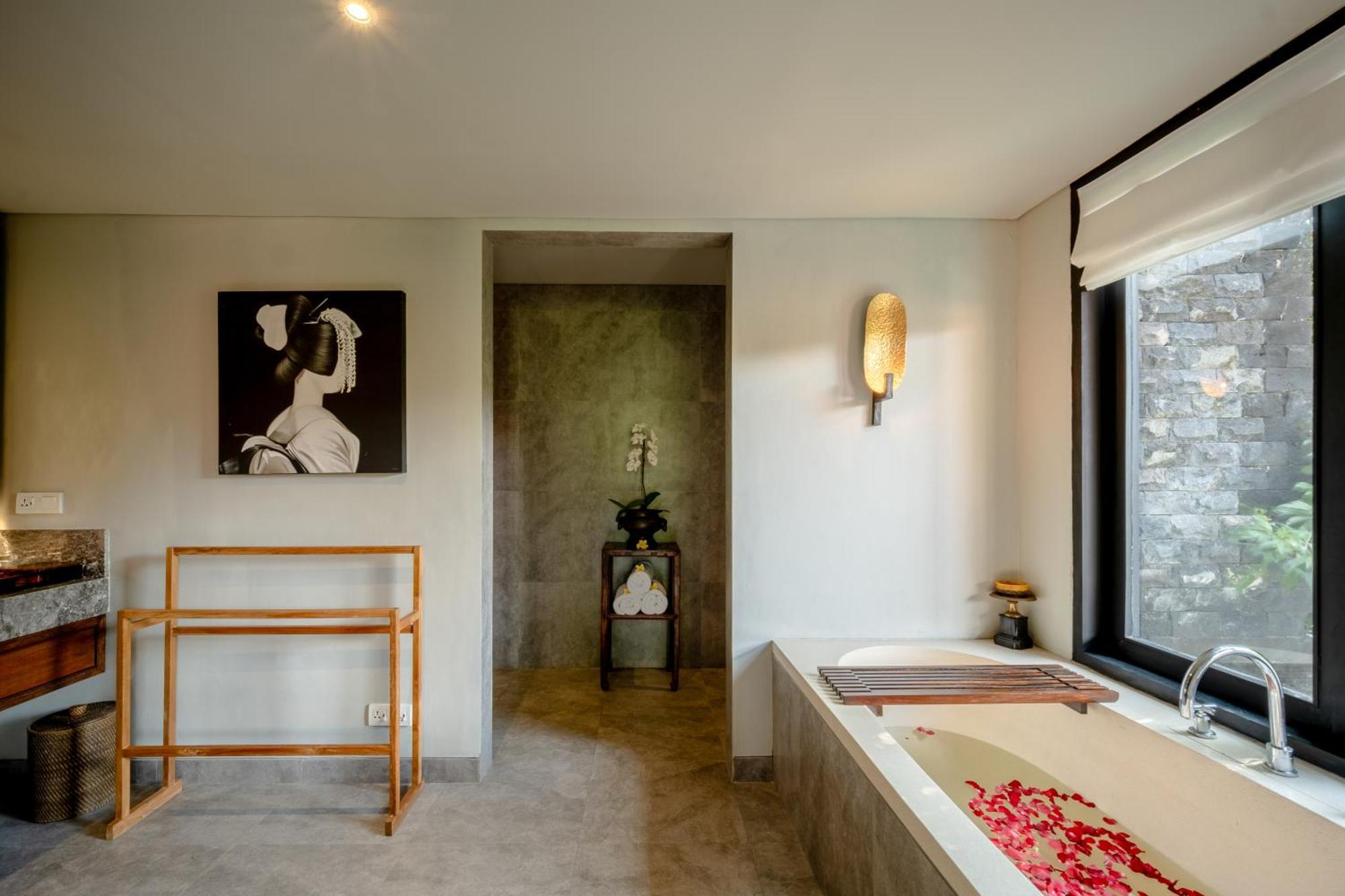 Villa De Suma - Fully Staffed Luxury Villa, Walk To The Beach! เซมินยัค ภายนอก รูปภาพ