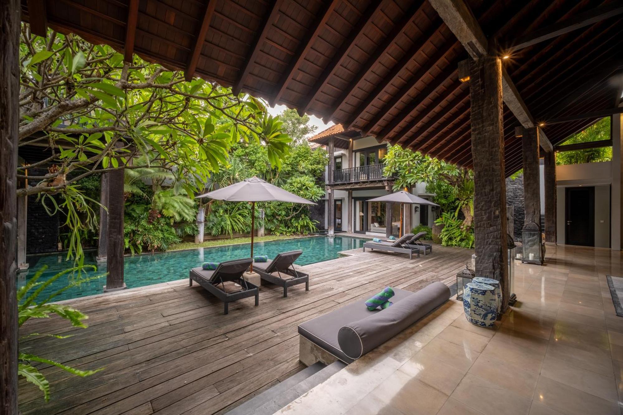 Villa De Suma - Fully Staffed Luxury Villa, Walk To The Beach! เซมินยัค ภายนอก รูปภาพ